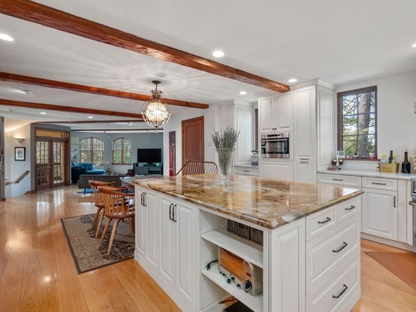 85 Gate House Rd, Newton MA 02467