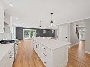 10 Mccue Circle, Abington MA 02351