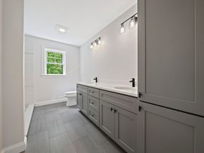 10 Mccue Circle, Abington MA 02351