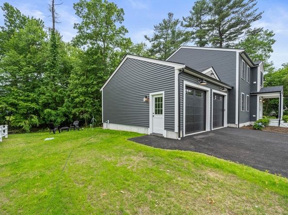 10 Mccue Circle, Abington MA 02351