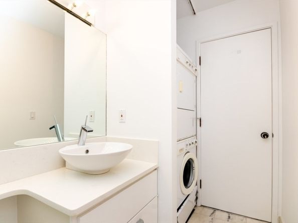 241 Perkins Street J602, Boston MA 02130
