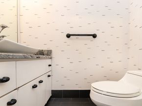 241 Perkins Street J602, Boston MA 02130
