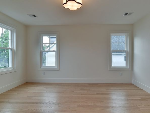 20 Walcott St, Natick MA 01760