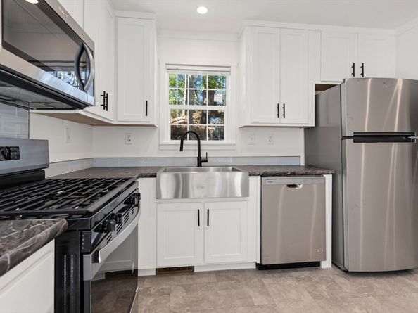 103 Newbury 3, Danvers MA 01923