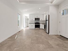 103 Newbury 3, Danvers MA 01923