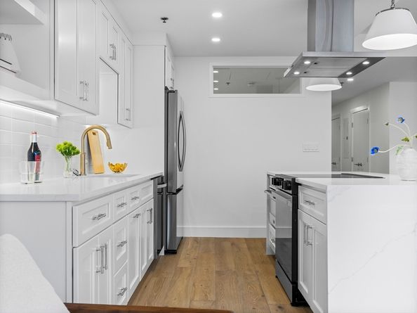 234 Causeway St 702, Boston MA 02114