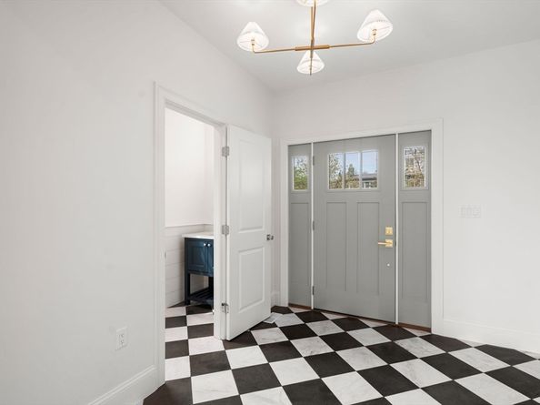 220 Atlantic St, Gloucester MA 01930