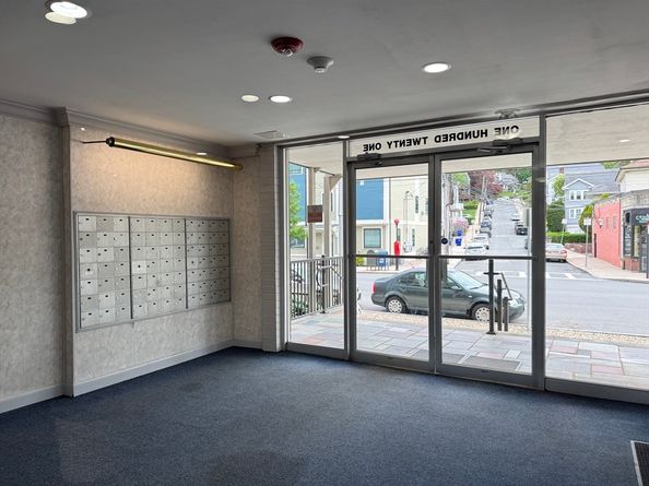 121 Tremont St B1, Boston MA 02135