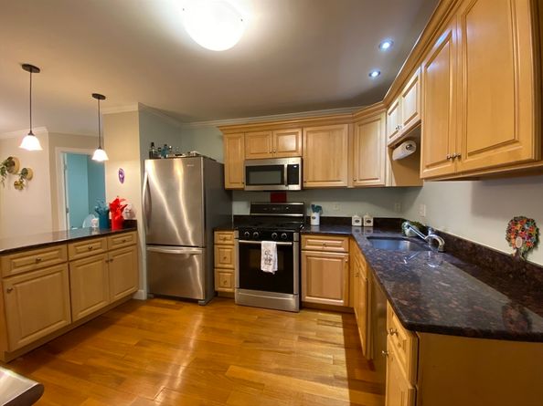 239 Prospect St 2413, Cambridge MA 02139