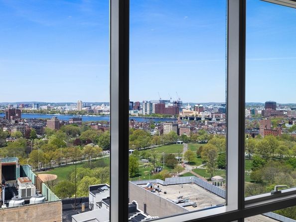 2 Avery St 24C, Boston MA 02111