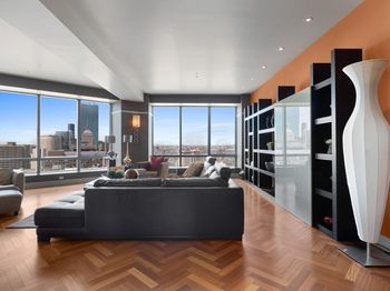2 Avery St