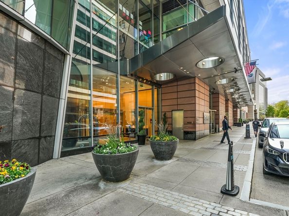 2 Avery St 24C, Boston MA 02111