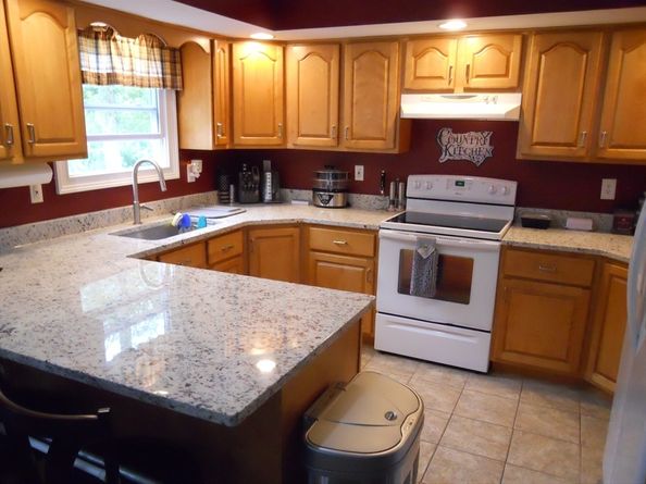 3 Michelle Lane, Oxford MA 01537