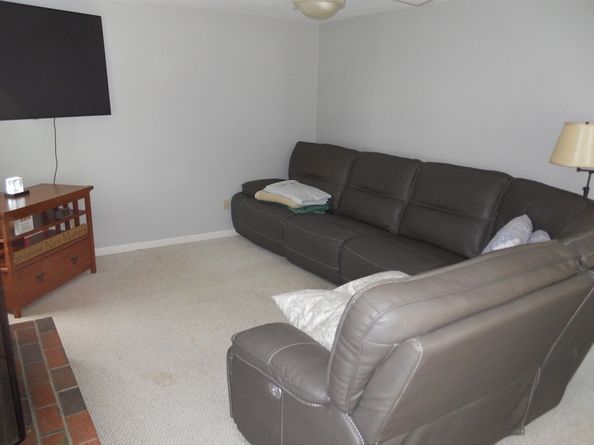 3 Michelle Lane, Oxford MA 01537