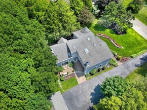 4 Aricia Ln, Winchester MA 01890