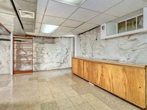 4 Aricia Ln, Winchester MA 01890