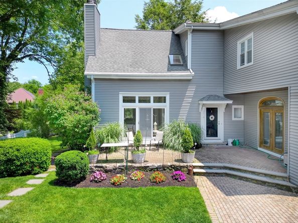 4 Aricia Ln, Winchester MA 01890