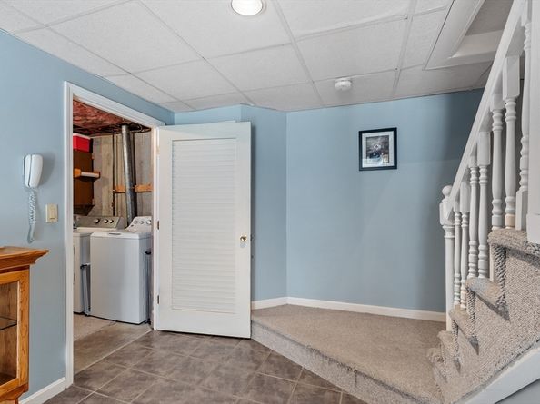 65 Martin Road, Tewksbury MA 01876