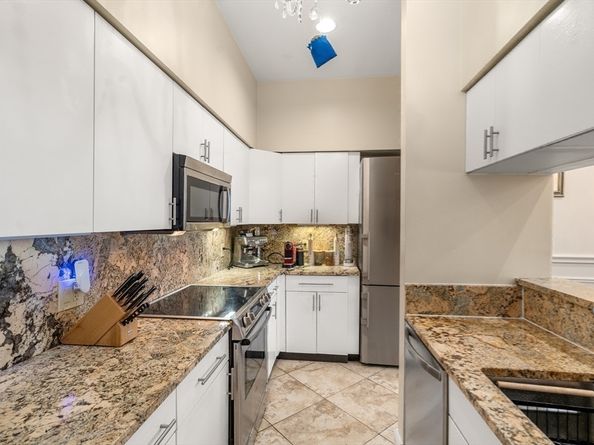 341 Beacon 2F, Boston MA 02116