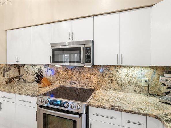 341 Beacon 2F, Boston MA 02116