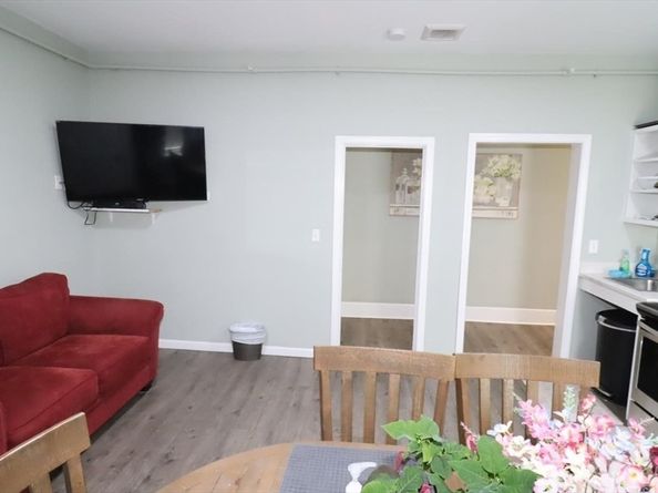 44 South St, Westborough MA 01581