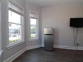 44 South St, Westborough MA 01581