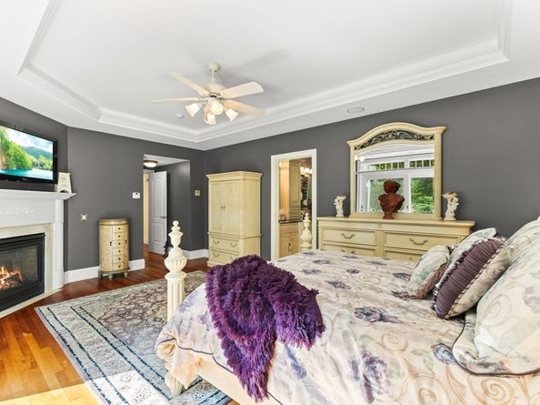 4 Furlong Cir, Lakeville MA 02347