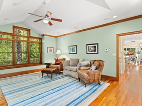 4 Furlong Cir, Lakeville MA 02347