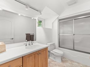 4 Furlong Cir, Lakeville MA 02347