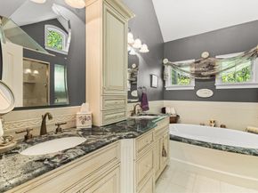 4 Furlong Cir, Lakeville MA 02347