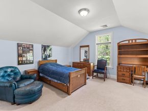 4 Furlong Cir, Lakeville MA 02347