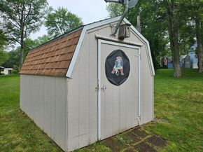 5 Sixth Drive, Brookfield MA 01506