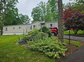 5 Sixth Drive, Brookfield MA 01506
