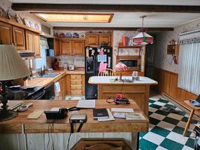 5 Sixth Drive, Brookfield MA 01506