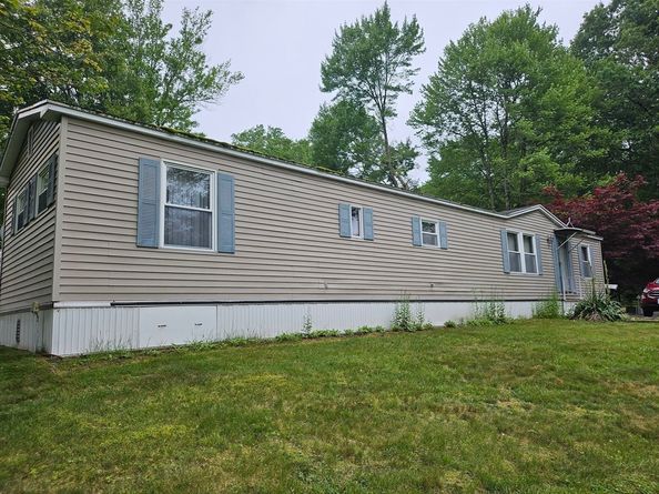 5 Sixth Drive, Brookfield MA 01506