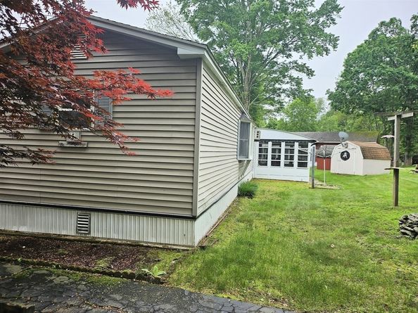 5 Sixth Drive, Brookfield MA 01506