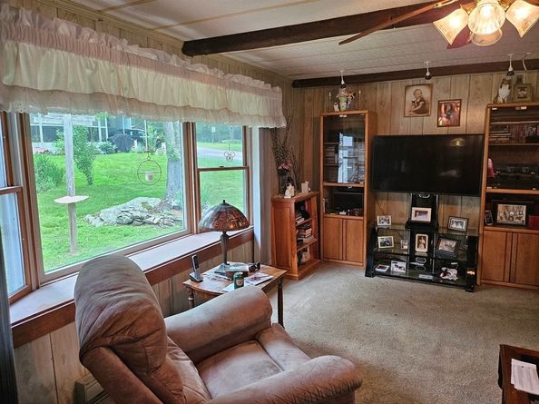 5 Sixth Drive, Brookfield MA 01506