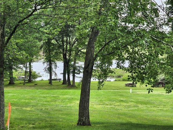 5 Sixth Drive, Brookfield MA 01506