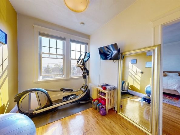 110 Bellingham St 3, Chelsea MA 02150