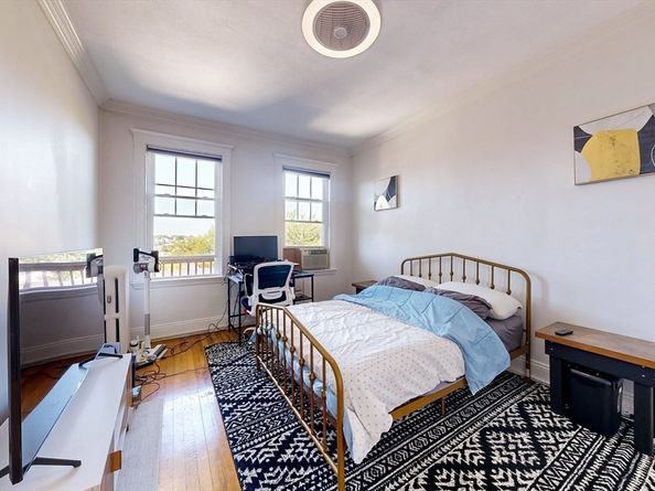 110 Bellingham St 3, Chelsea MA 02150