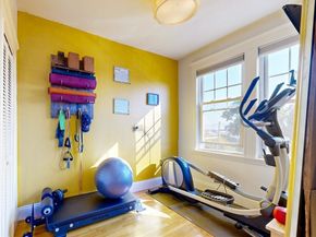 110 Bellingham St 3, Chelsea MA 02150
