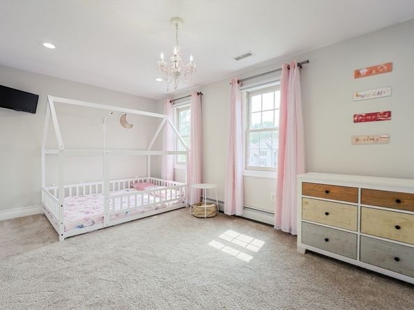 38 Etre Drive, Worcester MA 01604