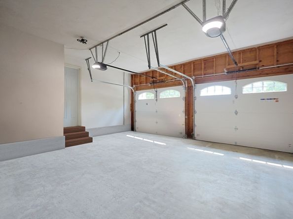 38 Etre Drive, Worcester MA 01604