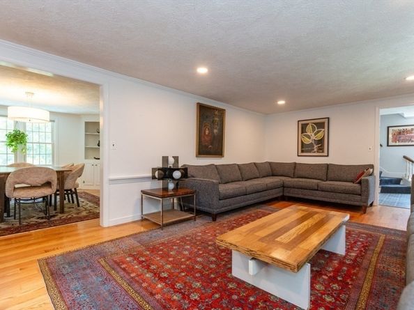 270 Old Lancaster Rd, Sudbury MA 01776