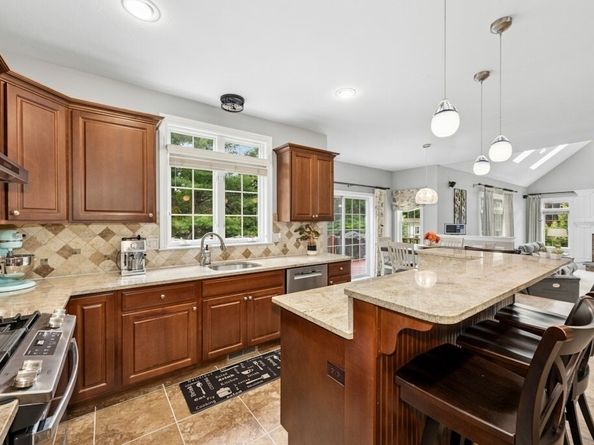 73 Pleasant Street, Northborough MA 01532