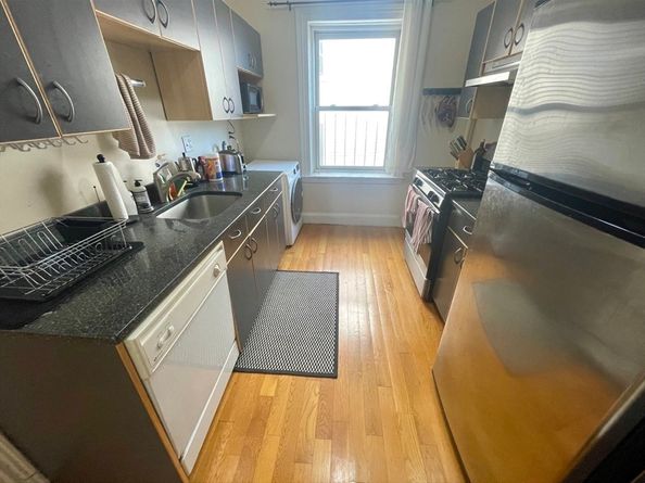1662 Commonwealth Ave 52, Boston MA 02135