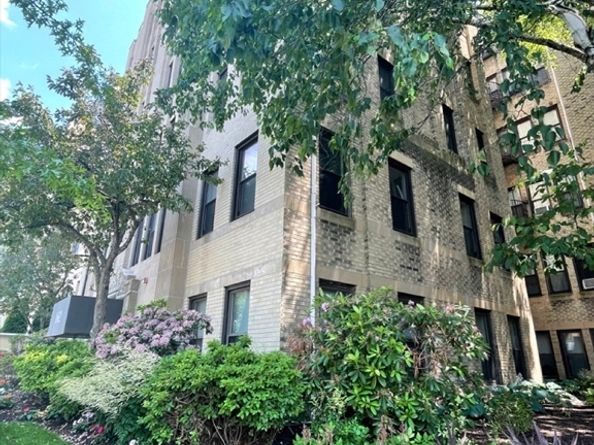 1662 Commonwealth Ave 52, Boston MA 02135