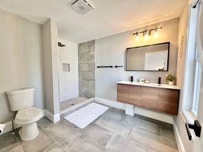 299 Maverick St 3, Boston MA 02128