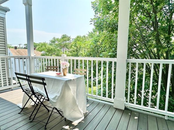 299 Maverick St 3, Boston MA 02128