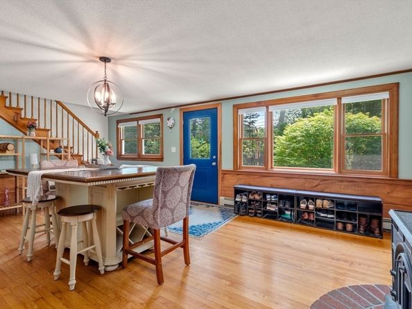 94 Pond St, East Bridgewater MA 02333